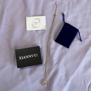 NWOT Crystal Necklace